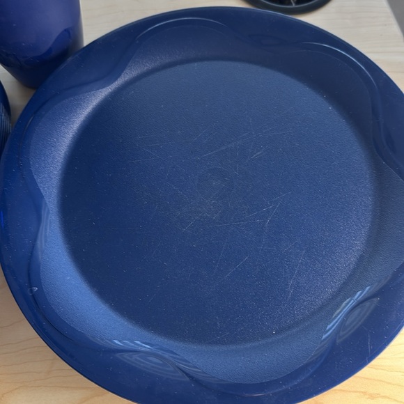 Tupperware Bowls Plates Cups Blue Set of 7 - Picture 9 of 15